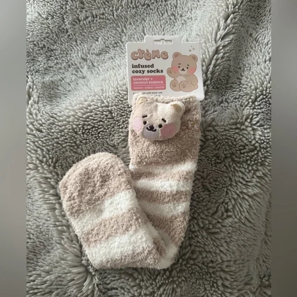 The Creme Shop - Infused Cozy Cream & White Stripes - Picture 1 of 2